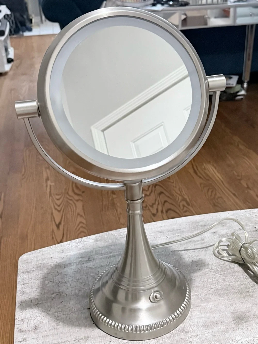 Hwa Feng Lighting Magnifying Make-Up Mirror Double Sided Lighted LH-2521M6 18.5